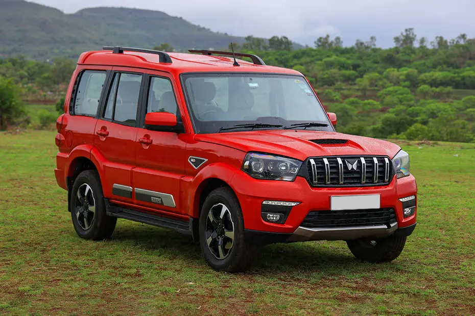 Mahindra Scorpio Classic S10